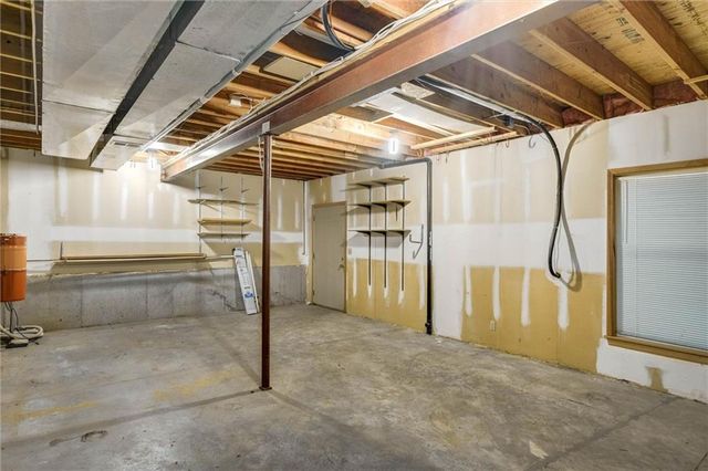 400 NW Tennyson Place, Lee's Summit, MO 64081
