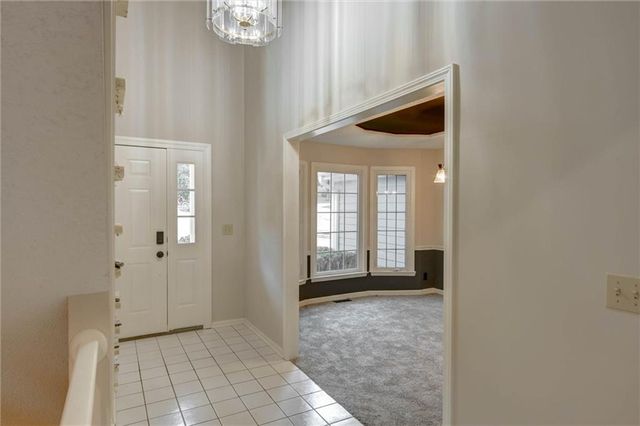 400 NW Tennyson Place, Lee's Summit, MO 64081