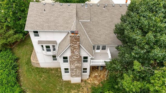 400 NW Tennyson Place, Lee's Summit, MO 64081