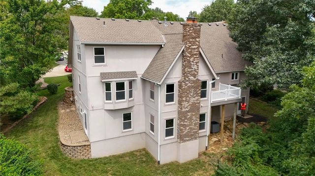 400 NW Tennyson Place, Lee's Summit, MO 64081