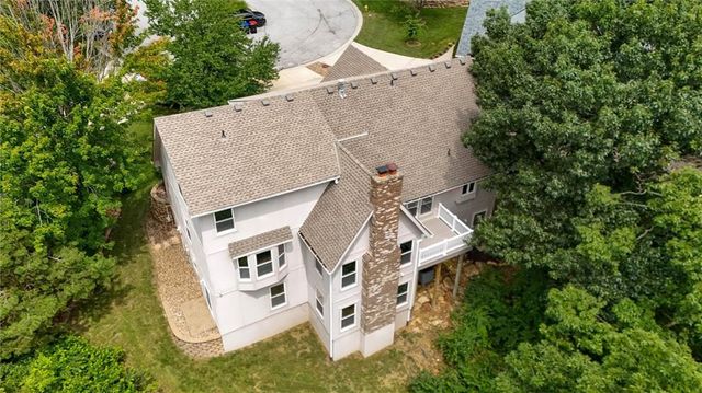 400 NW Tennyson Place, Lee's Summit, MO 64081