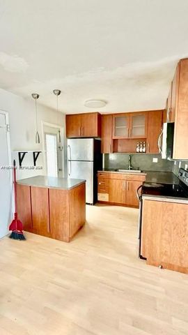 1631 NE 114th Street 201, Miami, FL 33181