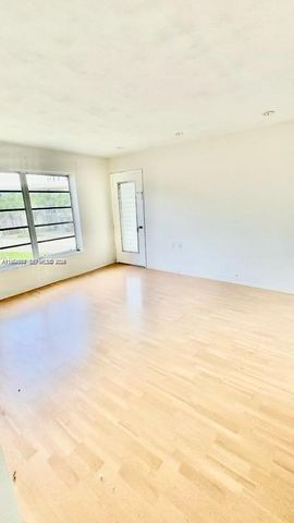 1631 NE 114th Street 201, Miami, FL 33181