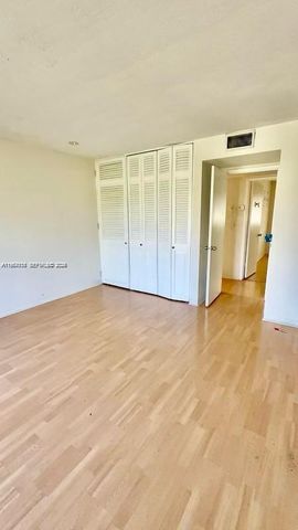 1631 NE 114th Street 201, Miami, FL 33181
