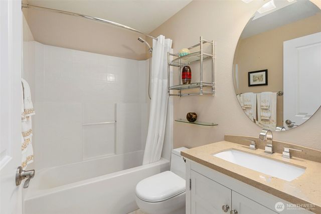 7780 Broadstone Place SW, Port Orchard, WA 98367