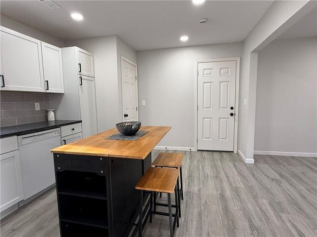 9003 E. 75th Street, Raytown, MO 64133