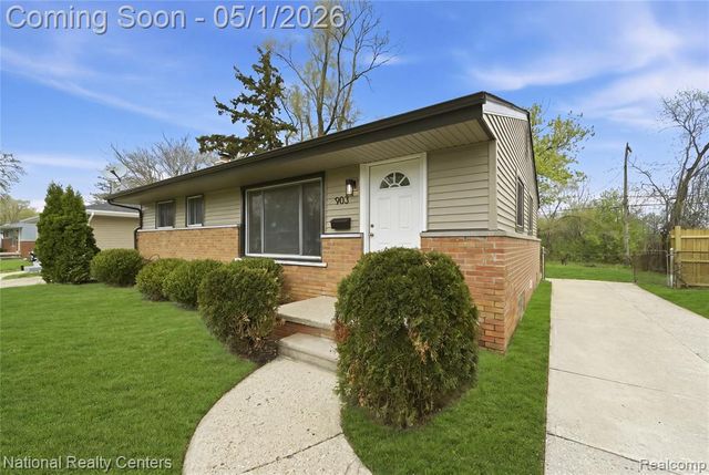 903 Nash Avenue, Ypsilanti, MI 48198