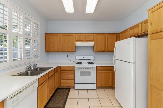 7389 Apple Hollow Loop, Roseville, CA 95747