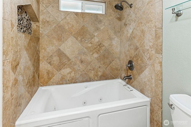 6418 40th Street Ct NW, Gig Harbor, WA 98335