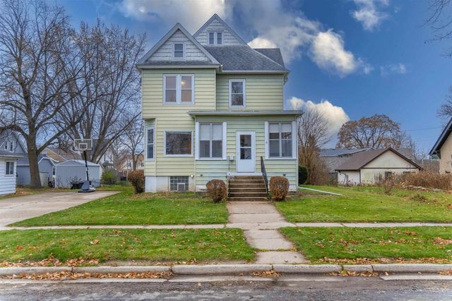 244 E Linden Drive, Jefferson, WI 53549