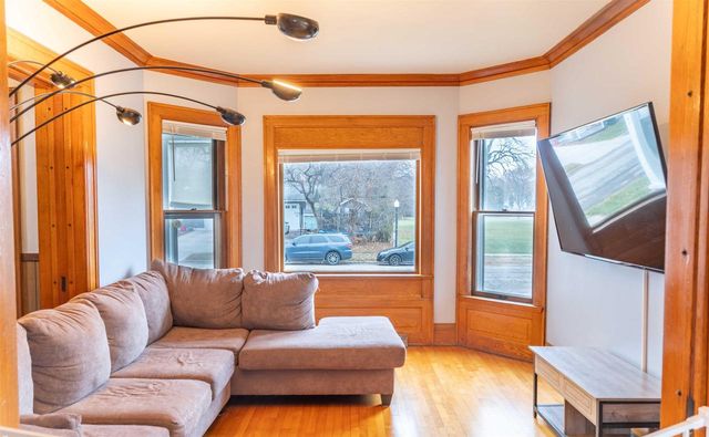 244 E Linden Drive, Jefferson, WI 53549