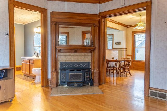 244 E Linden Drive, Jefferson, WI 53549