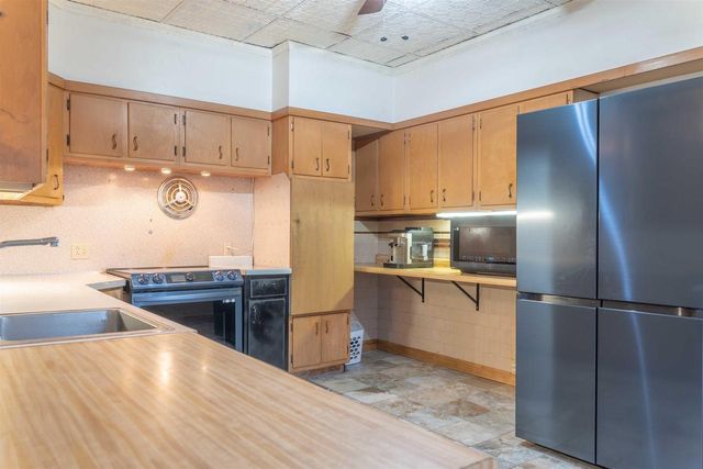 244 E Linden Drive, Jefferson, WI 53549