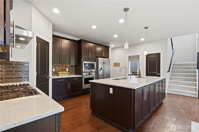 1521 184th Street SW, Lynnwood, WA 98037
