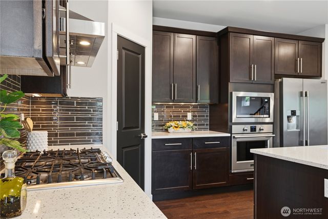 1521 184th Street SW, Lynnwood, WA 98037