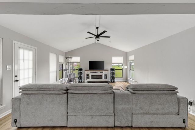 191 Klutts Drive, Mclendon Chisholm, TX 75032