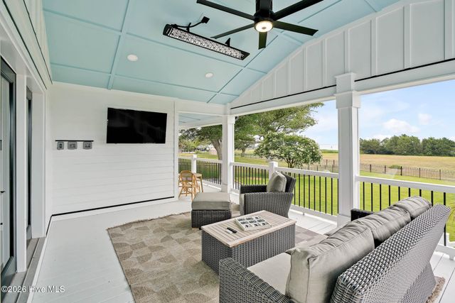 116 River Drive, Southport, NC 28461