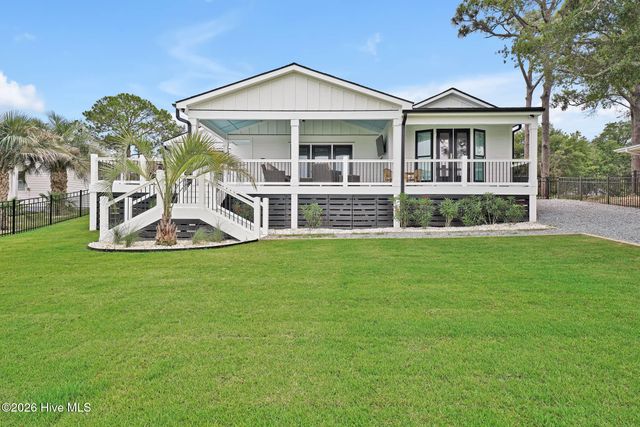 116 River Drive, Southport, NC 28461
