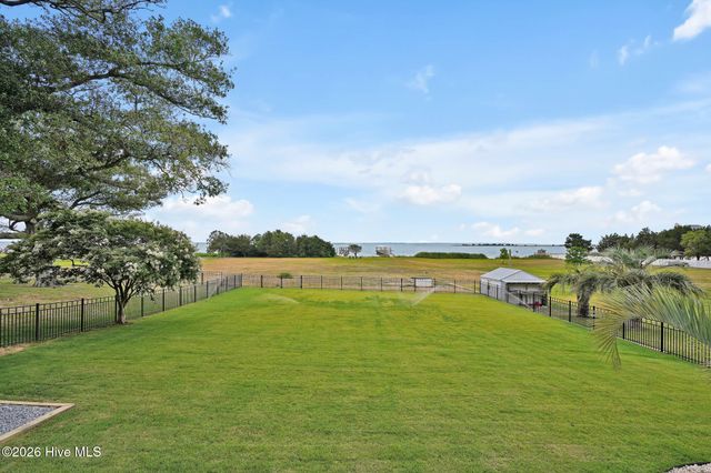 116 River Drive, Southport, NC 28461