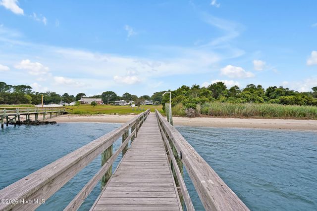 116 River Drive, Southport, NC 28461