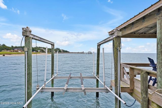 116 River Drive, Southport, NC 28461
