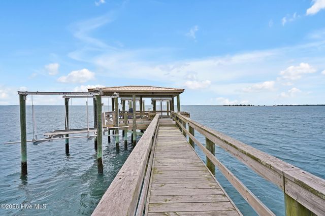 116 River Drive, Southport, NC 28461