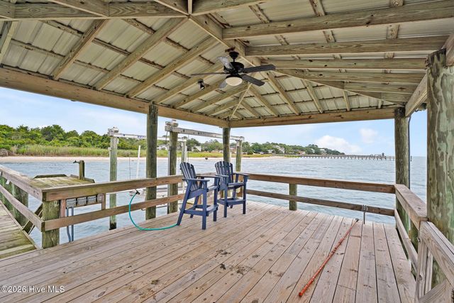 116 River Drive, Southport, NC 28461