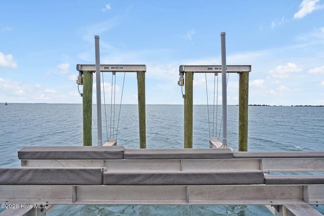 116 River Drive, Southport, NC 28461