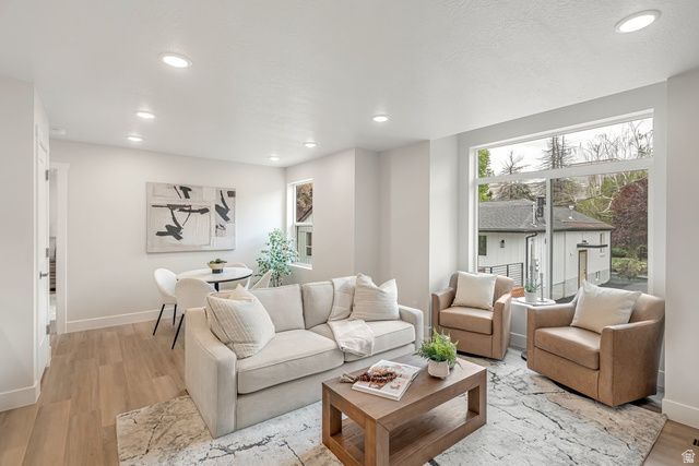 4790 S HUGO AVE, Holladay, UT 84117