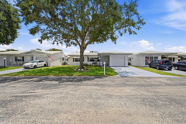 8960 NW 12TH Place, Plantation, FL 33322