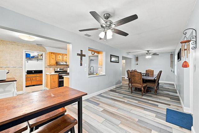 8960 NW 12TH Place, Plantation, FL 33322
