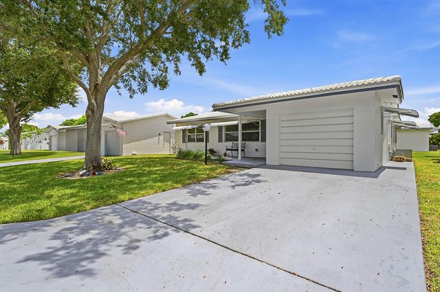 8960 NW 12TH Place, Plantation, FL 33322