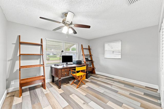 8960 NW 12TH Place, Plantation, FL 33322