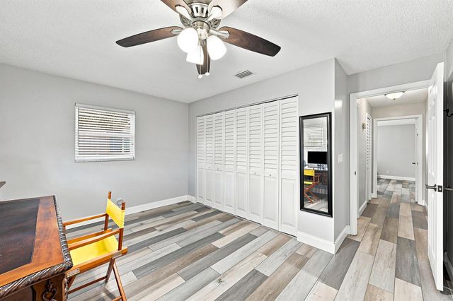 8960 NW 12TH Place, Plantation, FL 33322