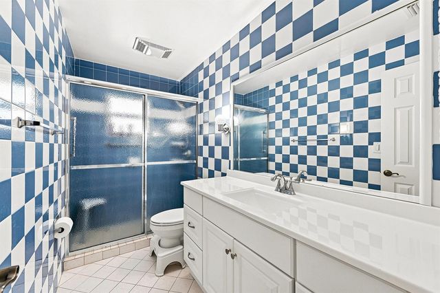 8960 NW 12TH Place, Plantation, FL 33322