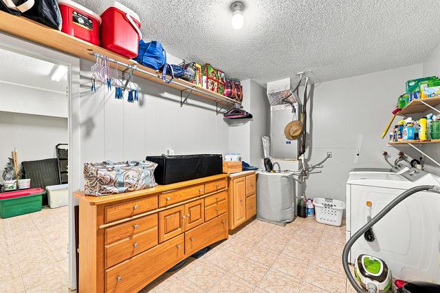8960 NW 12TH Place, Plantation, FL 33322