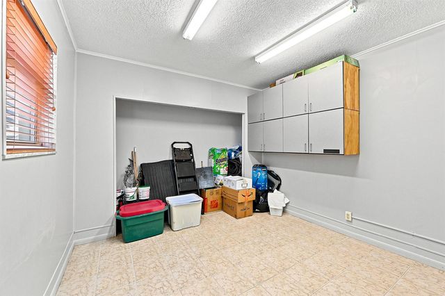 8960 NW 12TH Place, Plantation, FL 33322