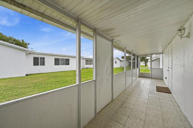 8960 NW 12TH Place, Plantation, FL 33322