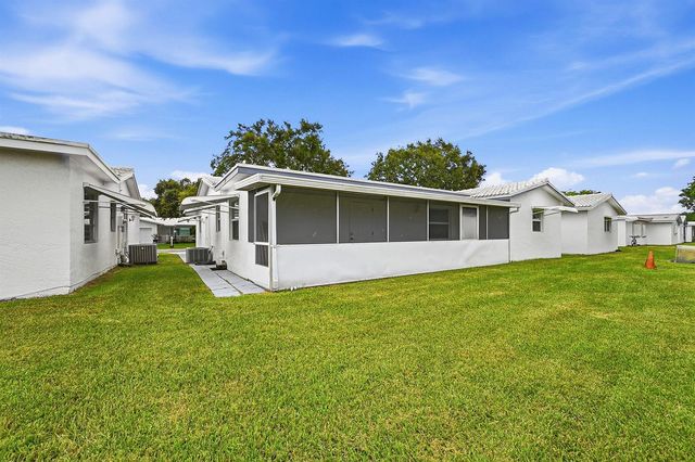 8960 NW 12TH Place, Plantation, FL 33322