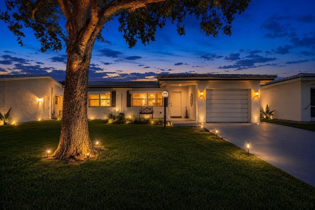 8960 NW 12TH Place, Plantation, FL 33322