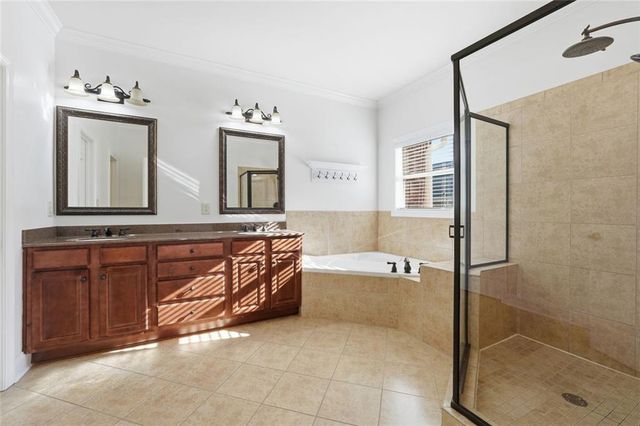 934 Delaronde Court, Sandy Springs, GA 30328