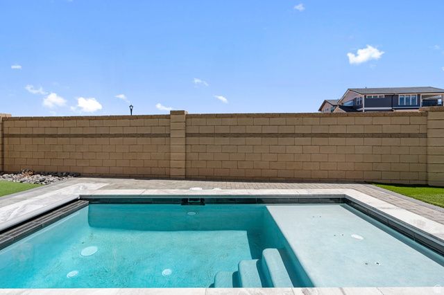 5273 S BLUE PEARL ALY, St. George, UT 84790