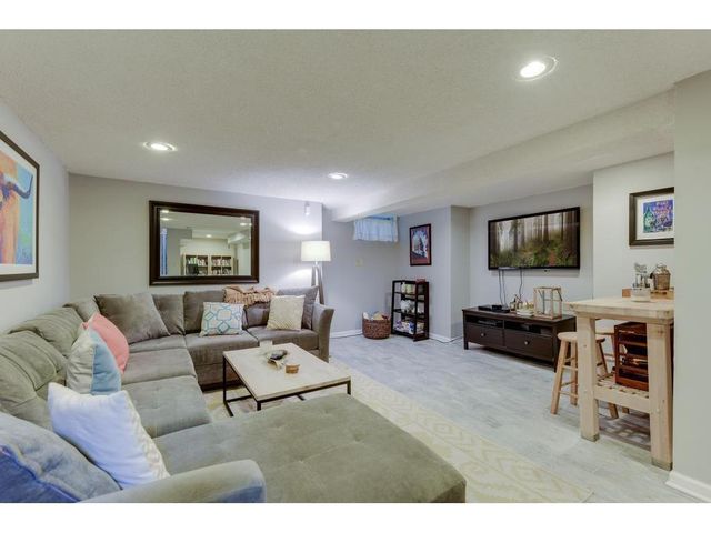 4616 Vallacher Avenue, Saint Louis Park, MN 55416