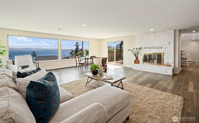 1462 SE Camano Drive, Camano Island, WA 98282
