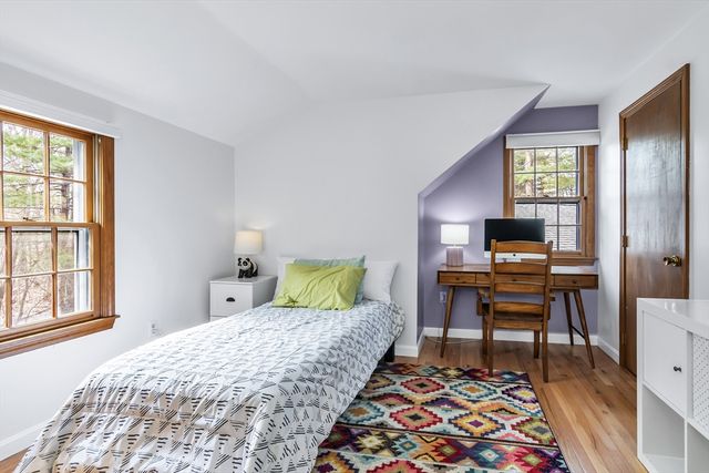 21 Heather Rd, Dracut, MA 01826