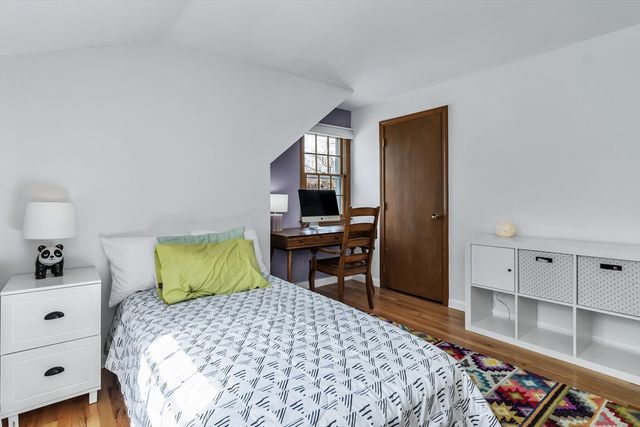 21 Heather Rd, Dracut, MA 01826