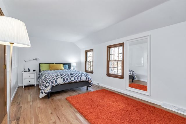 21 Heather Rd, Dracut, MA 01826