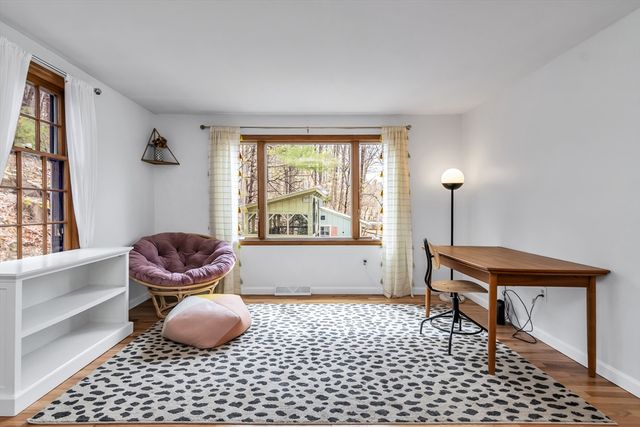 21 Heather Rd, Dracut, MA 01826