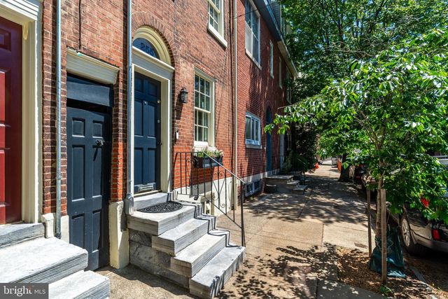 255 QUEEN ST, Philadelphia, PA 19147