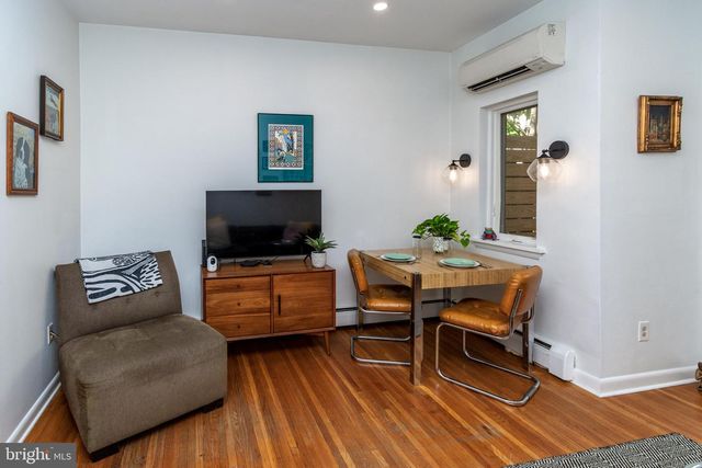 255 QUEEN ST, Philadelphia, PA 19147
